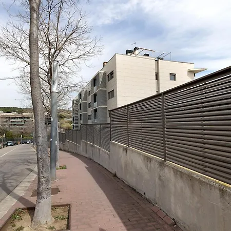 Modern And Renewed Flori 아파트 *