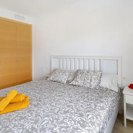 Modern And Renewed Flori *