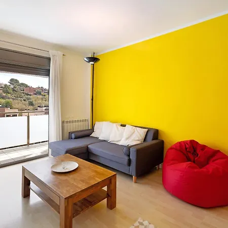 Modern And Renewed Flori *